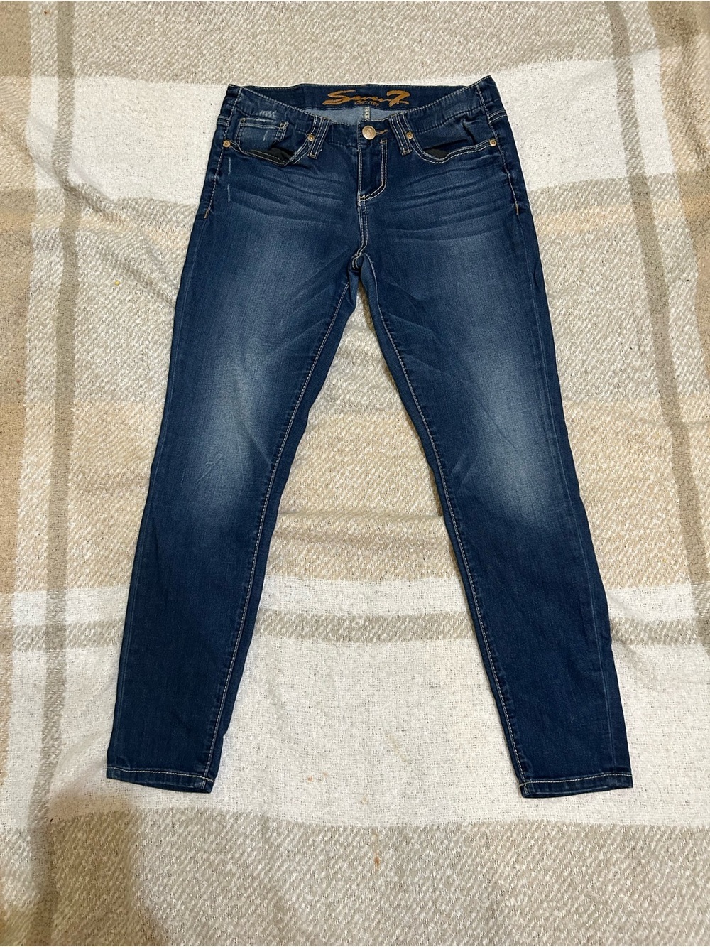 Seven7 Dark Blue Women's Slim Jeans - Classic Stretch Denim EUC